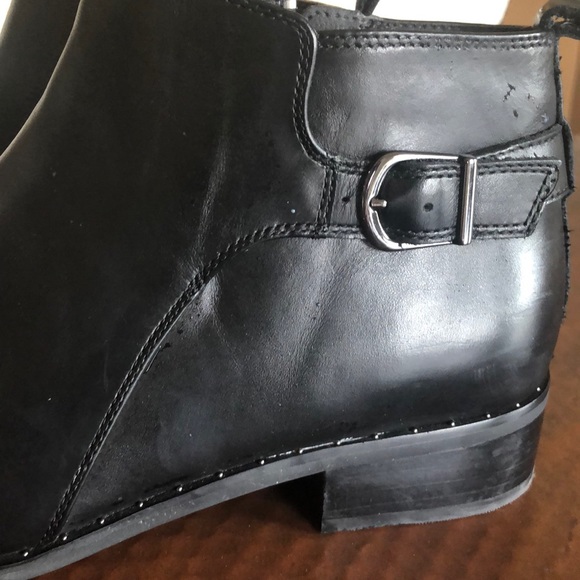 Size 12 black boots - worn once. - Picture 2 of 4